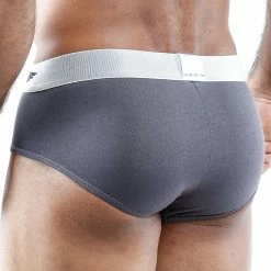 Agacio AGH008 Extraordinary Brief